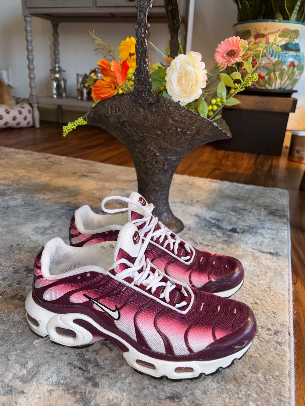 Nike Air Max Plus GS 'Dark Beetroot' Burgundy & Pink Sneakers